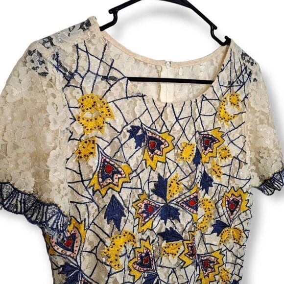 Hazel Boho Embroidered Lace Top - Picture 5 of 7